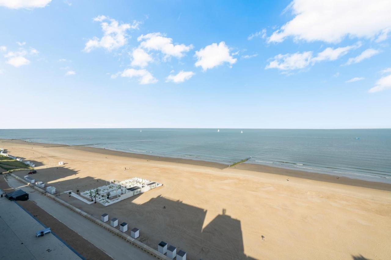 Ferienwohnung Penthouse App Met Imposant & Eindeloos Zeezicht Middelkerke Exterior foto